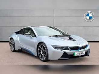 BMW i8 Coupe (2014-2020) practicality & boot space