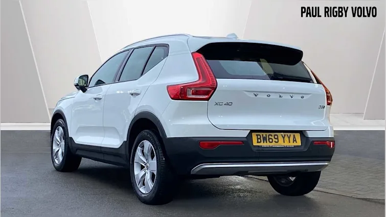 Volvo XC40 2.0 D3 Momentum 5dr AWD Geartronic